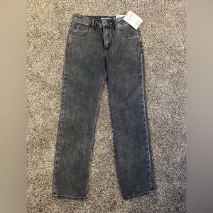 Easy Clothes Women’s Gray High Waisted Straight Leg Jeans